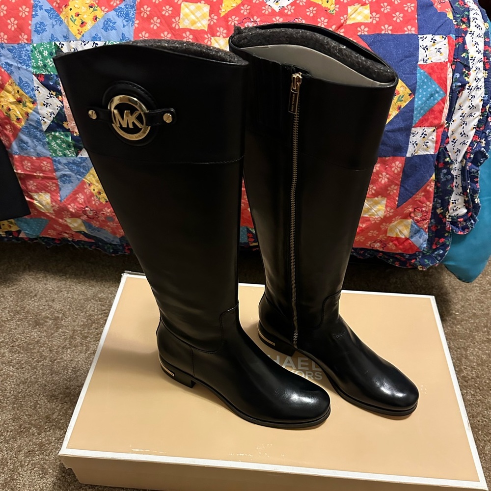 Knee high boot
